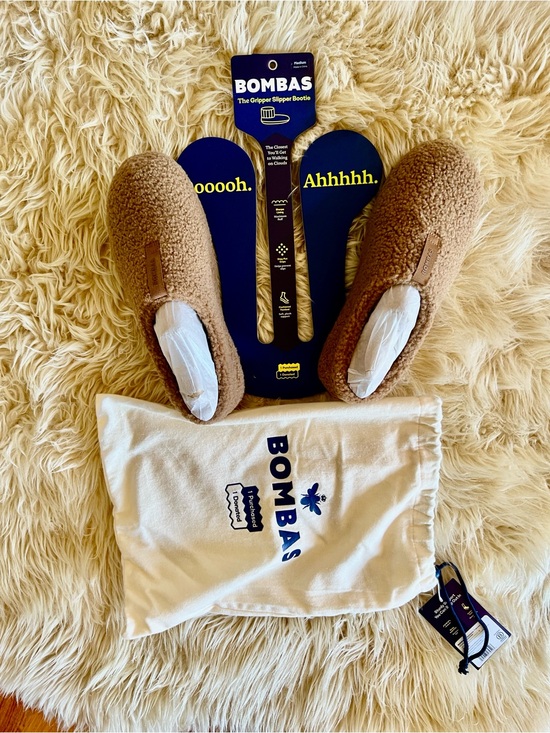 Bombas Shoes - Bombas women Tan Sherpa Gripper Slipper Booties